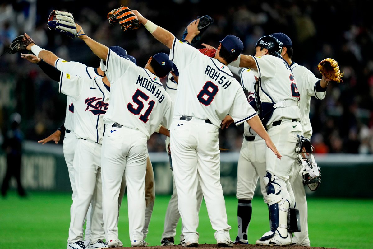 Flying high after a W ✈️

#WorldBaseballClassic