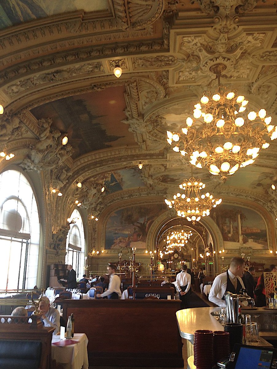 focusonparis's tweet image. Throwback Thursday: inside Le Train Bleu, the elegant restaurant overlooking the tracks at the Gare de Lyon. #travel #gastronomy