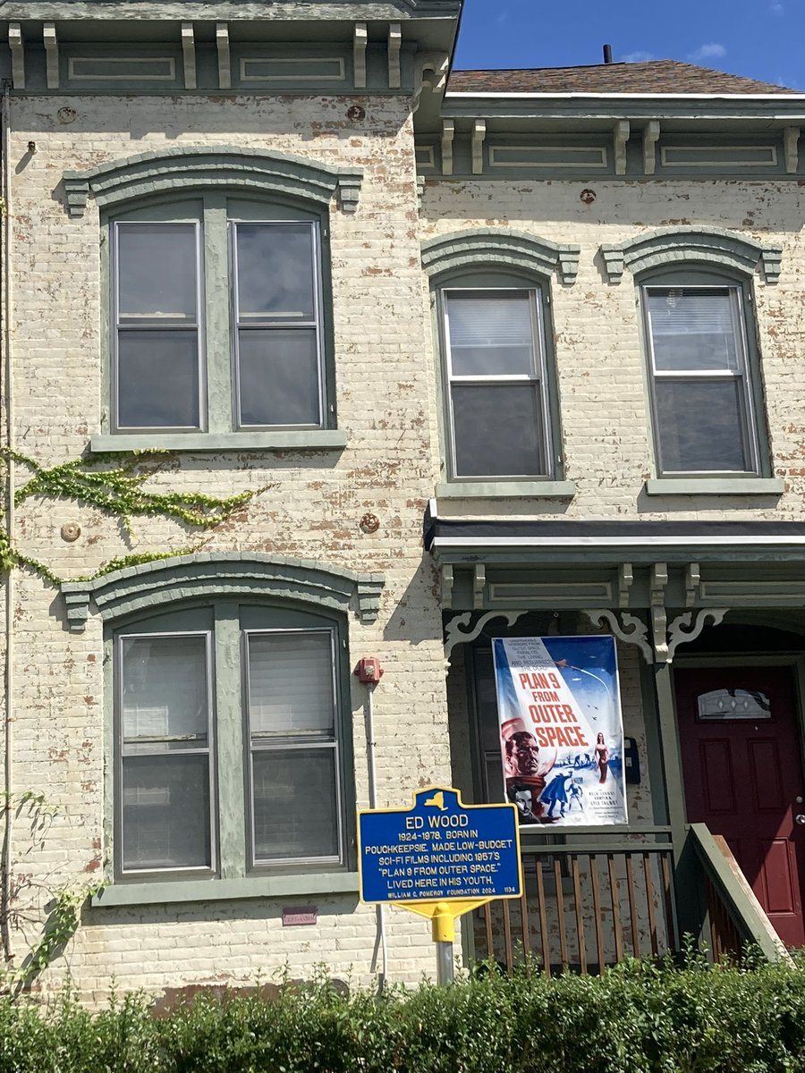 Posteritati tweet media