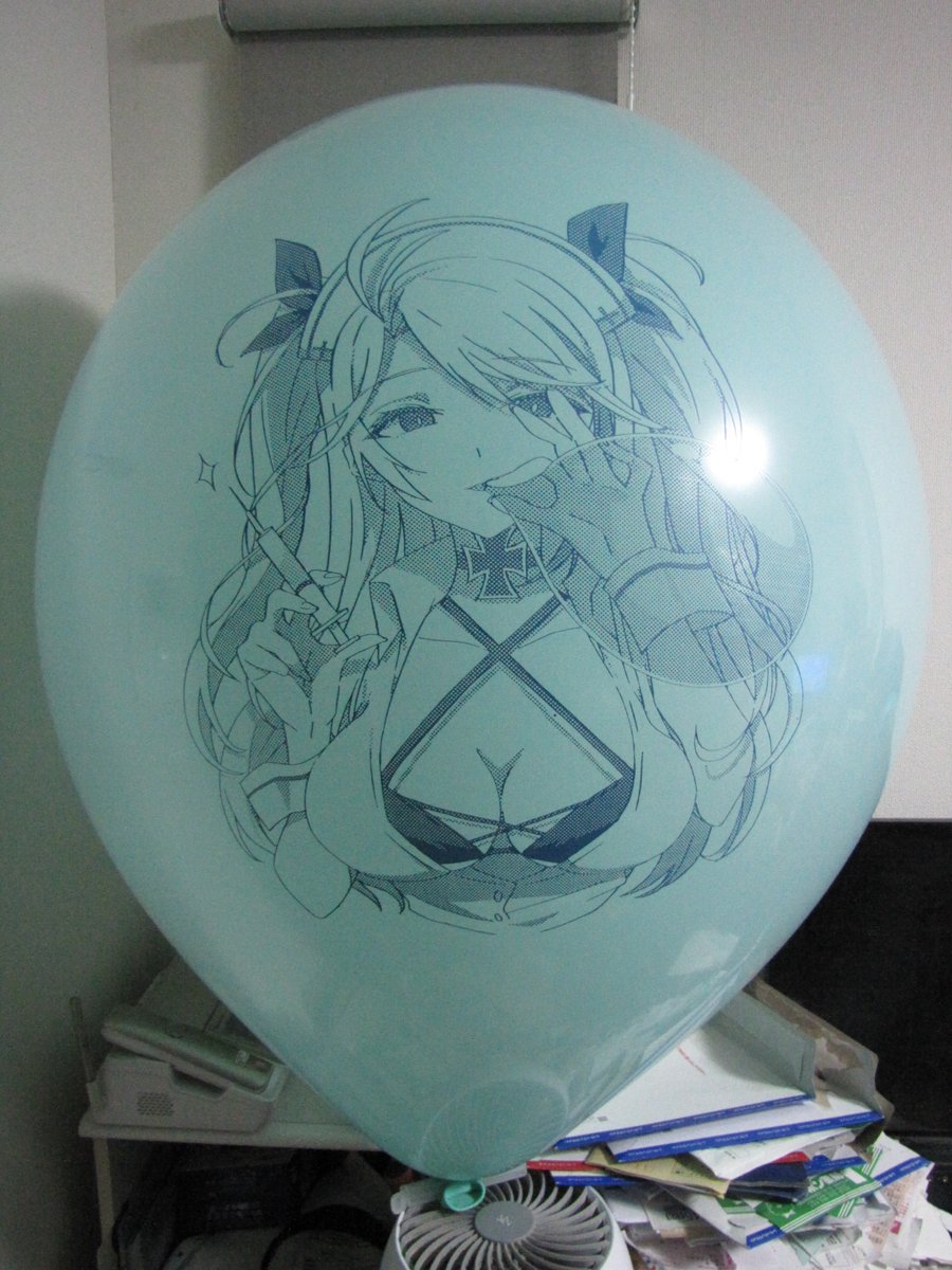 鈴木さん（@suzuki085）のナースオイゲ○ CT24インチ風船。注射器持っ