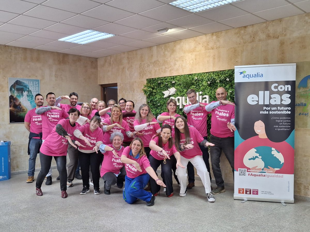 aytoSalamanca's tweet photo. La concejala de Medio Ambiente, María José Coca, ha participado en la iniciativa 'Hazlo por ellas. Únete a la corriente del cambio' de @aqualia con motivo del Día Internacional de la Mujer. https://t.co/NeIF6bWe2c