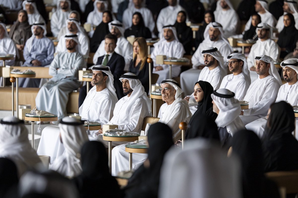 TrendsRA's tweet photo. بحضور سموّ الشيخ نهيان بن زايد آل نهيان، رئيس مؤسسة زايد الخير، أدارت نجلاء المدفع الباحثة في مركز تريندز للبحوث والاستشارات، جلسة نظمها مجلس محمد بن زايد بعنوان "دروس من فكر الوالد المؤسس في التعاون"، وتحدث خلالها معالي زكي نسيبة، المستشار الثقافي لصاحب السمو رئيس الدولة والرئيس الأعلى لجامعة الإمارات، والدكتورة آنيا ميرز المديرة الأكاديمية للتفاوض في جامعة السوربون أبوظبي، حيث استعرضا ملامح نهج المغفور له الشيخ زايد بن سلطان آل نهيان، طيب الله ثراه، في ترسيخ الثقة وتعزيز الحوار لتحقيق المصالح المشتركة.

In the presence of H.H. Sheikh Nahyan bin Zayed Al Nahyan, Chairman of the Zayed Charitable Foundation, Najla Al-Midfa, researcher at TRENDS Research & Advisory, moderated a session organized by the Majlis Mohammed bin Zayed titled “The Founding Father’s Lessons on Cooperation.” During the session, H.E. Zaki Nusseibeh, Cultural Advisor to the UAE President and Chancellor of UAE University, and Dr. Anja Merz, Academic Director of Negotiation at Sorbonne University Abu Dhabi, discussed key aspects of the approach of the late Sheikh Zayed bin Sultan Al Nahyan in strengthening trust and promoting dialogue to achieve shared interests.