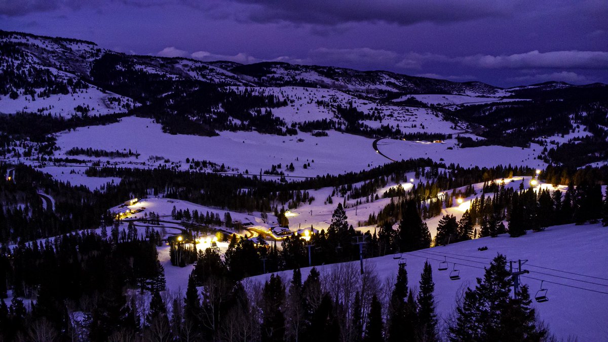 skithebeav's tweet photo. We received 2β of snow overnight. Itβs snowing lightly & 23 degrees at 6am. βοΈ 1-2β more today with more coming tonight.
Logan Canyon is plowed & sanded.
β·οΈ 7: Rail Jam π
π 7: Public Ski Night
π© 11: Wild Women Skills Clinic
π 13: Demo Fest
#skithebeav #nightskiing https://t.co/Alfvm25Ajg
