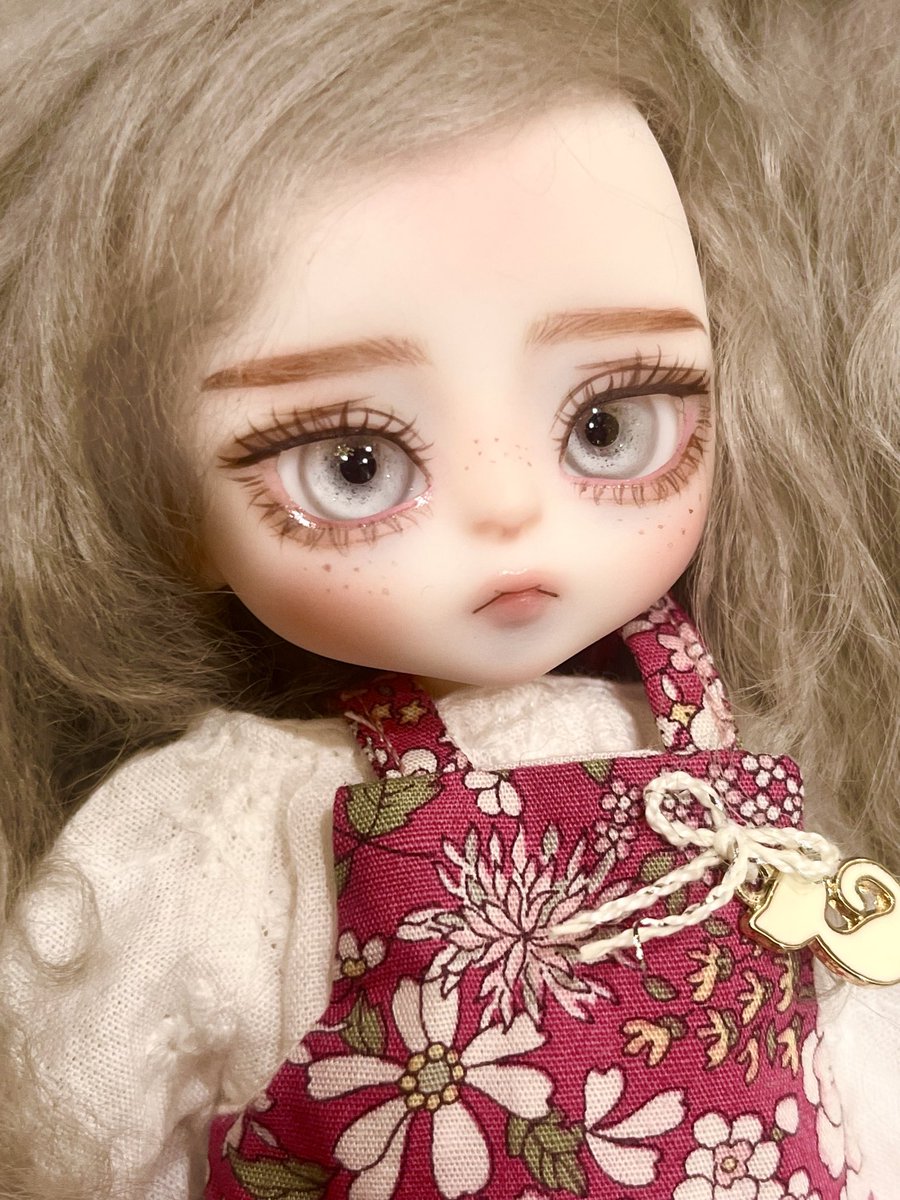 セリアドールと思えない美しいメイク😭 早くウィッグこないかなー