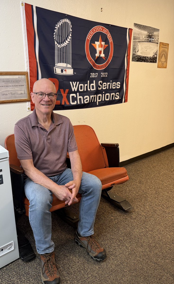 jkerr50's tweet photo. Enjoyed lunch yesterday at The Whistlestop Cafe in Livingston and came across these mezzanine seats from the Astrodome. 
I have a lot of great memories from the Dome but most involve cheaper seats than these!

#authorlife #writinglife #astrodome https://t.co/Lx5igotWXn
