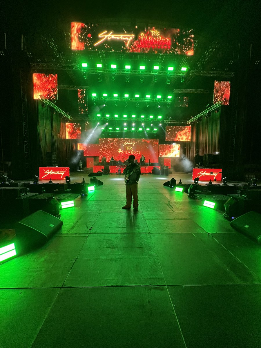 Joshua Moszi 🎸 tweet media