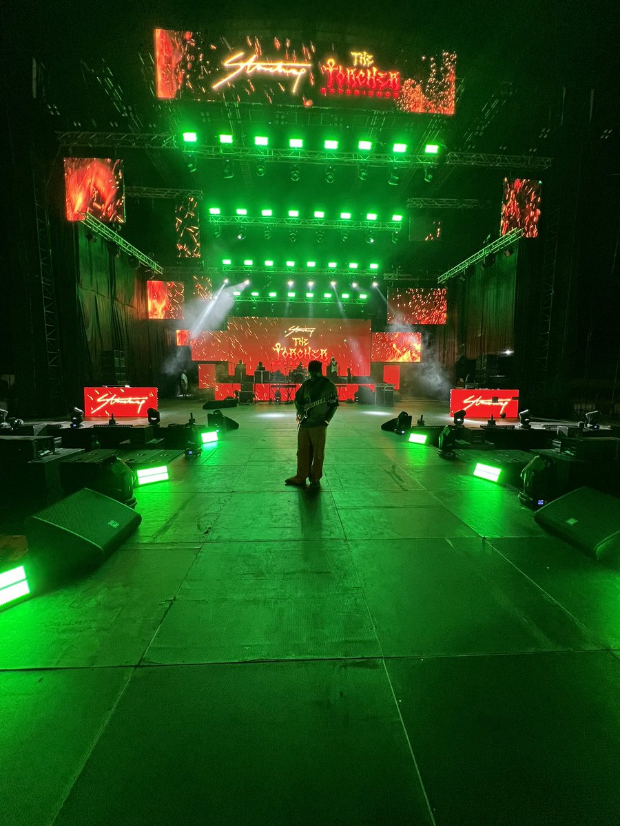 Joshua Moszi 🎸 tweet media