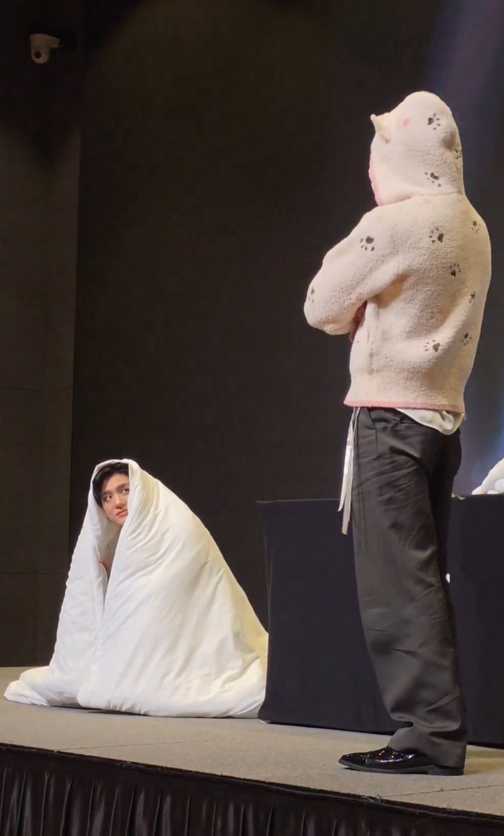 아 너무 귀여운 순간이 …….🥹