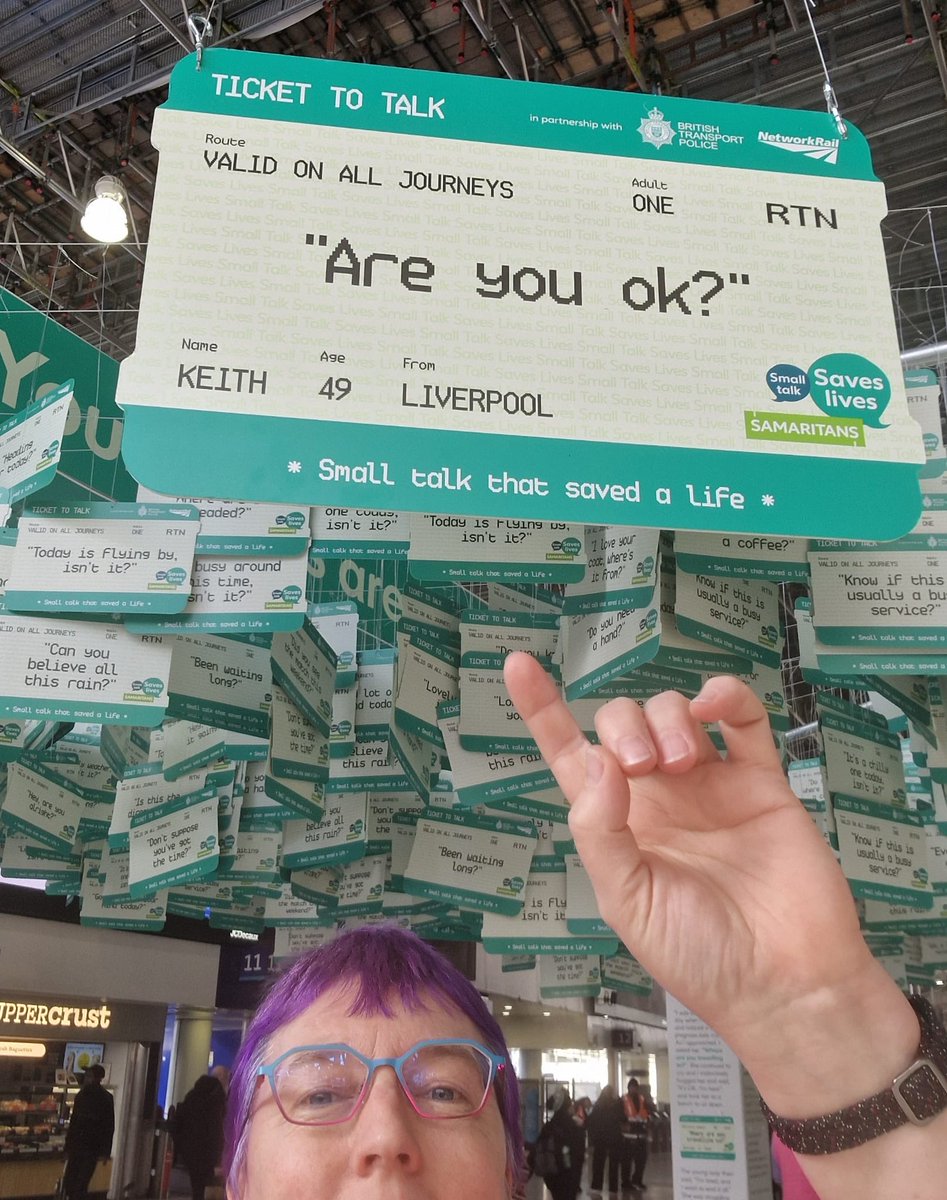 SamsFarnborough's tweet photo. It was wonderful to spot the Small Talk Saves Lives campaign at London Waterloo today! Our volunteer Louise captured some great moments in these photos. 💚
#STSL https://t.co/yiERtUEPt7