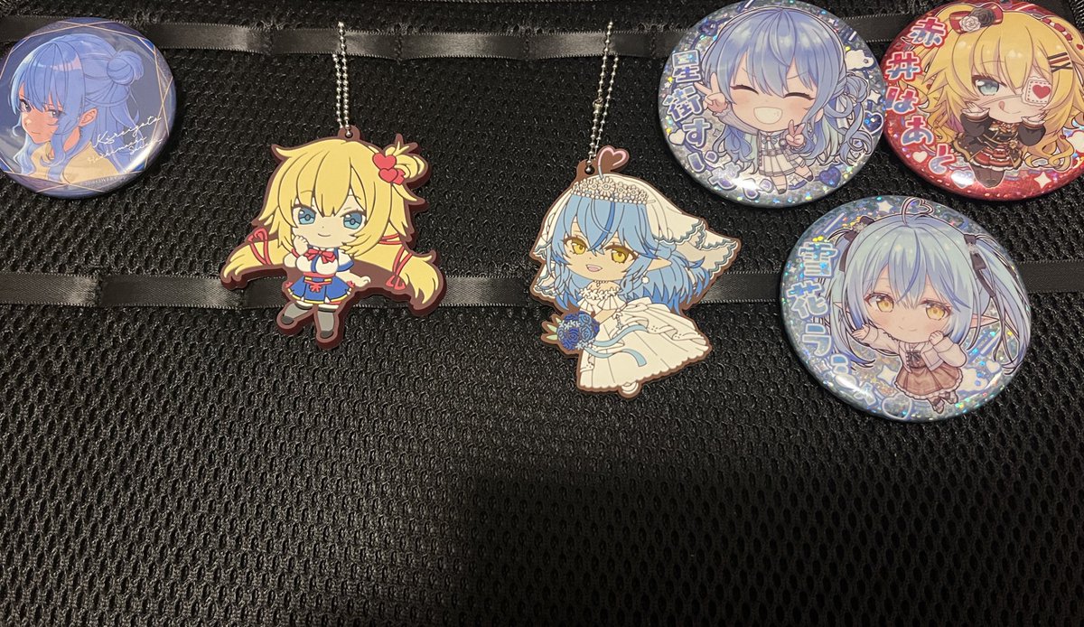 再び痛バ頑張ってみたけど… 缶バッジの付け方まーじでわからん！ あと