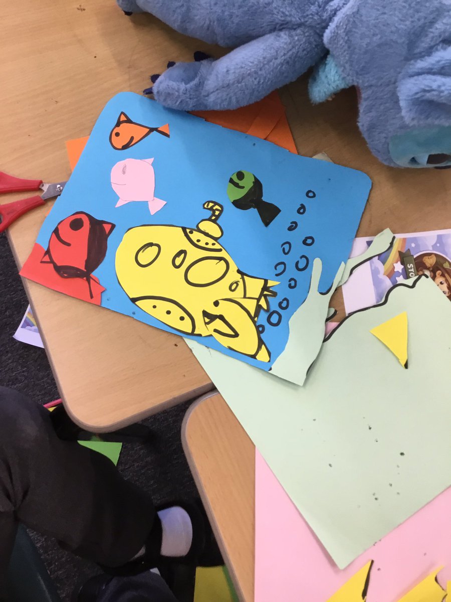 BentleyWestWS2's tweet image. Year 2 are enjoying their afternoon of story world building and story writing! We have been inspired by our adventure story, Snail and the Whale by Julia Donaldson. #worldbookday #BWReading #BWWriting