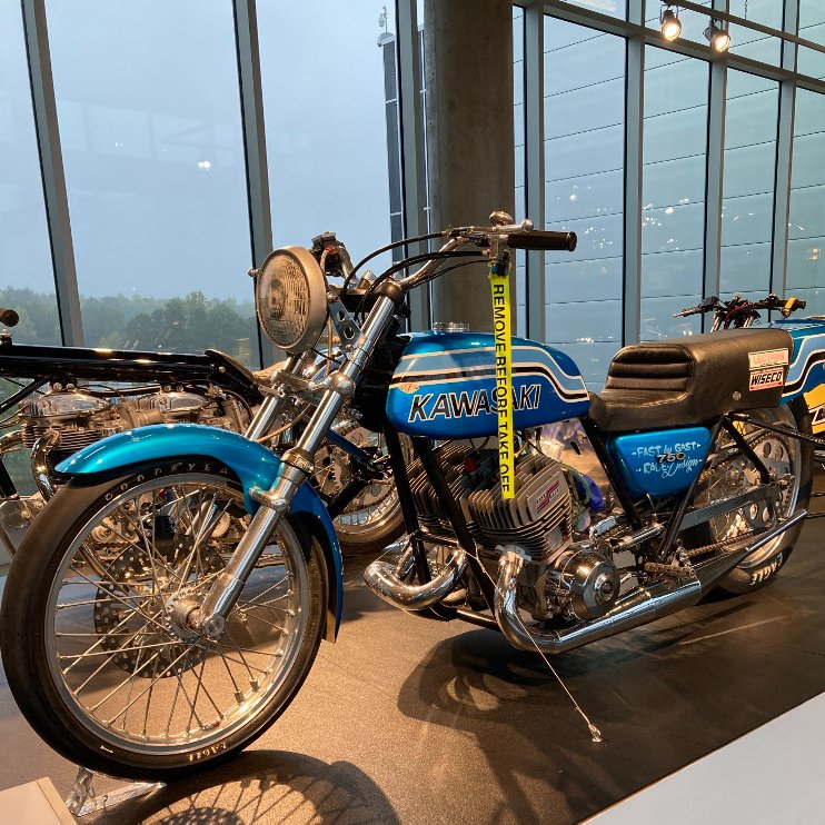 dada04mach's tweet photo. 伝説のドラッグマッハといえばこれです
NHRA殿堂入りの偉大な
ドラッグバイクプロストックチャンピオン
デイブ・シュルツのキャリア初期に乗っていた
カワサキ750H2SS
チューニングはカワサキトリプルの魔術師
”ファストbyガスト"のポール・ガスト
ライダー、マシン、チ��ーナー
全てが偉大でした https://t.co/J9LKlhv9GQ