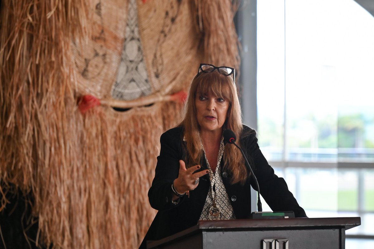 Embajada de Chile en Brasil tweet media