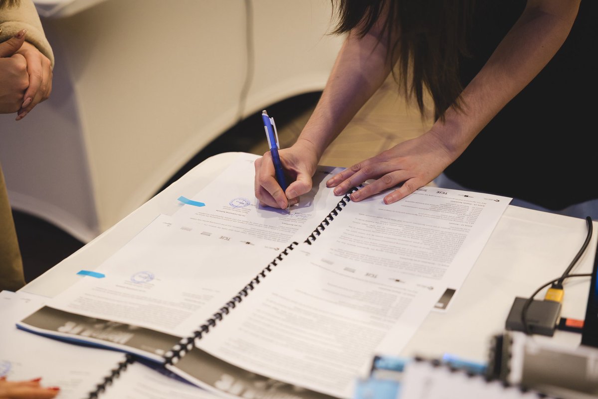 CGO - CCE tweet media