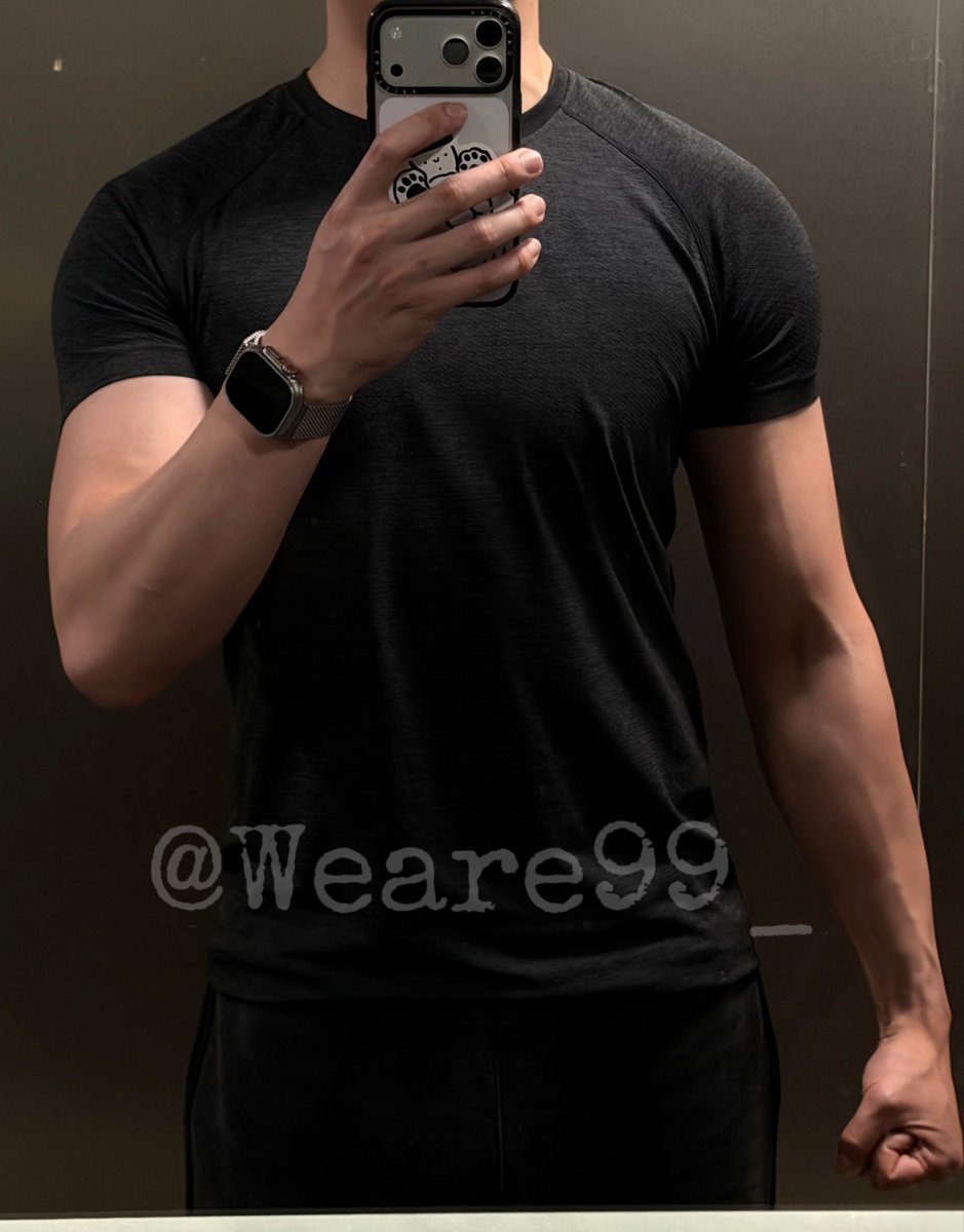 雨夜带刀不带伞 tweet media