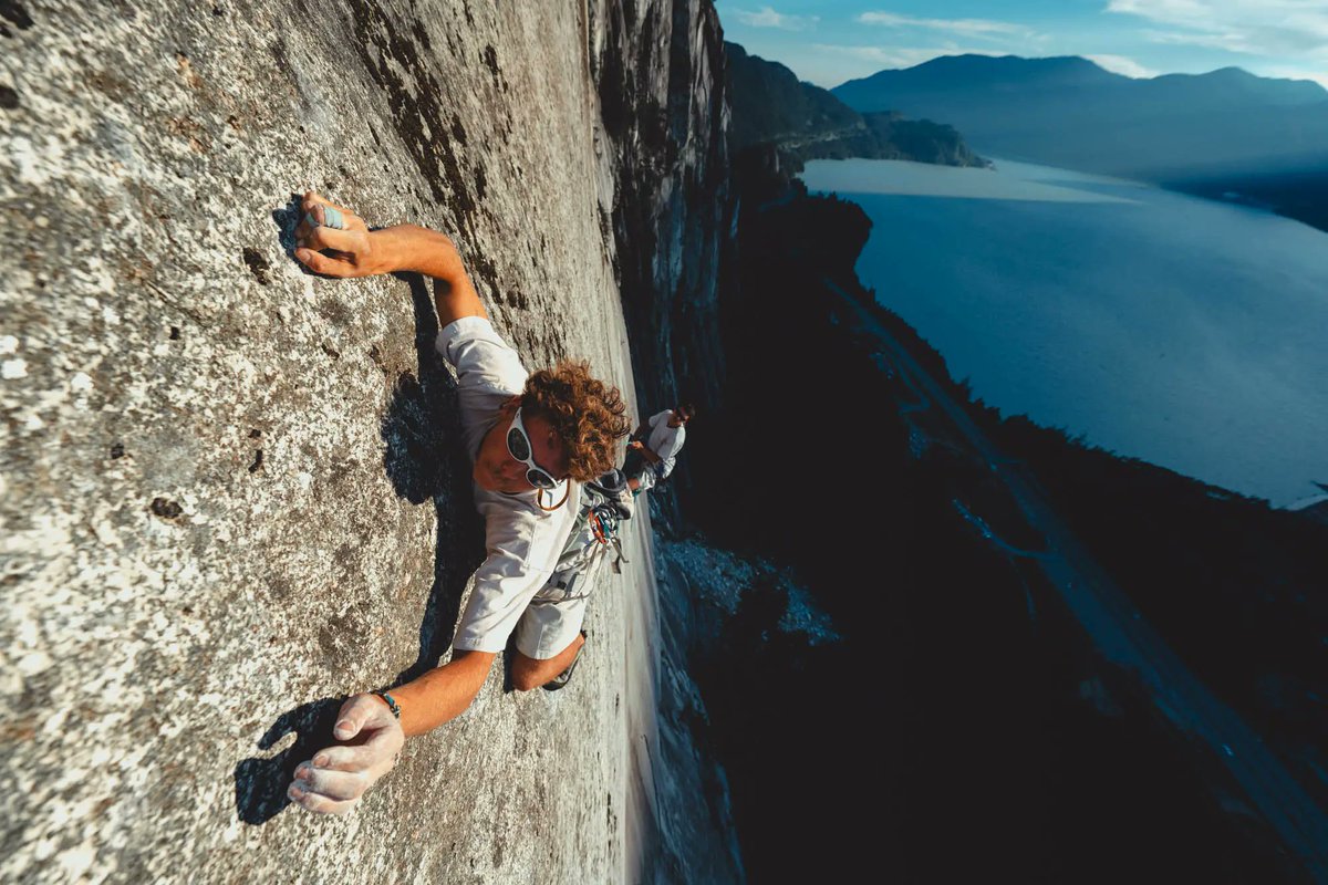 Climbing Guy tweet media