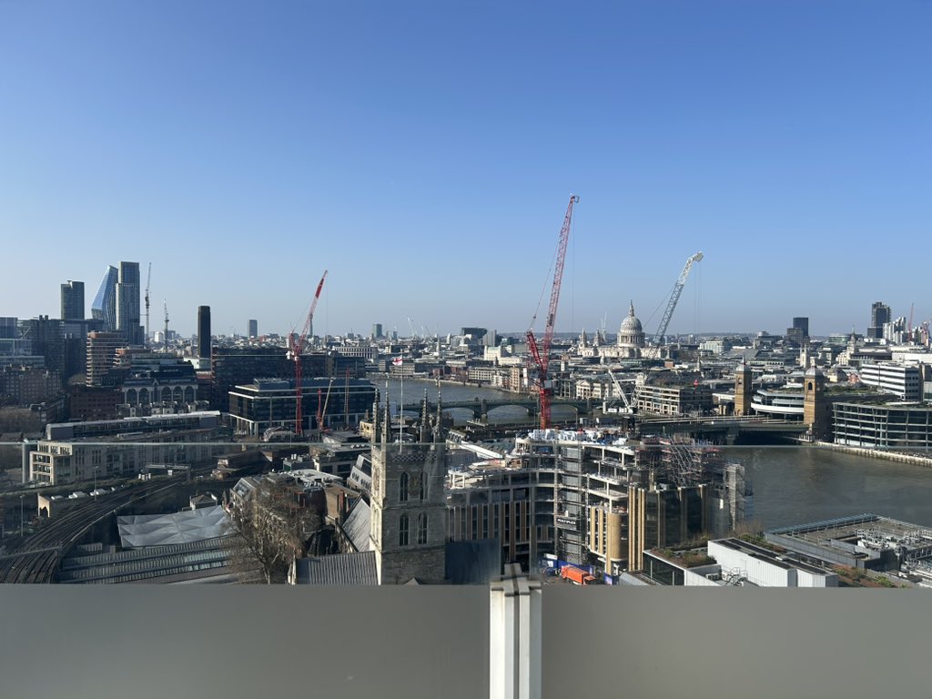 JordanBCMedia's tweet photo. When it’s sunny and there’s a terrace at work, you take full advantage. 🤩 https://t.co/dOp6jPQeUO