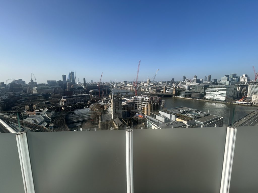JordanBCMedia's tweet photo. When it’s sunny and there’s a terrace at work, you take full advantage. 🤩 https://t.co/dOp6jPQeUO