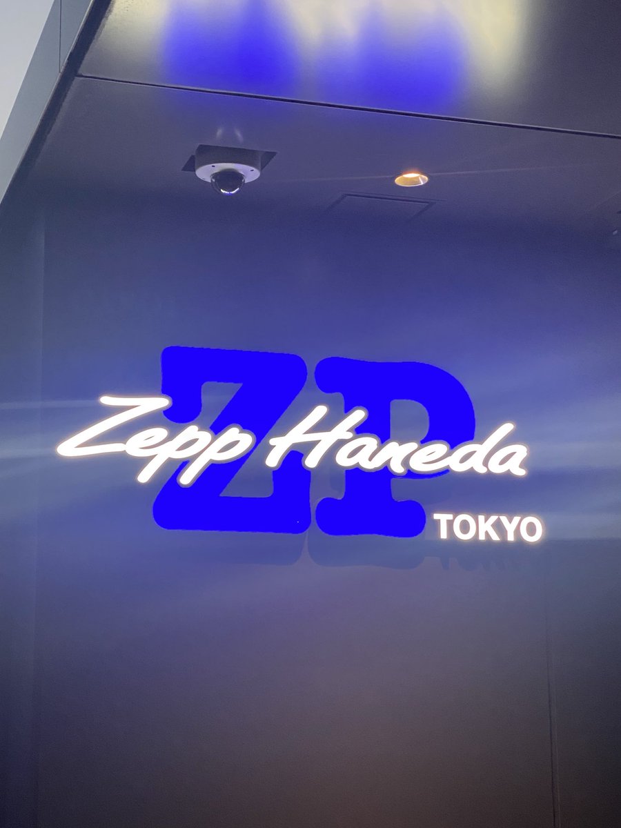 アル tweet media