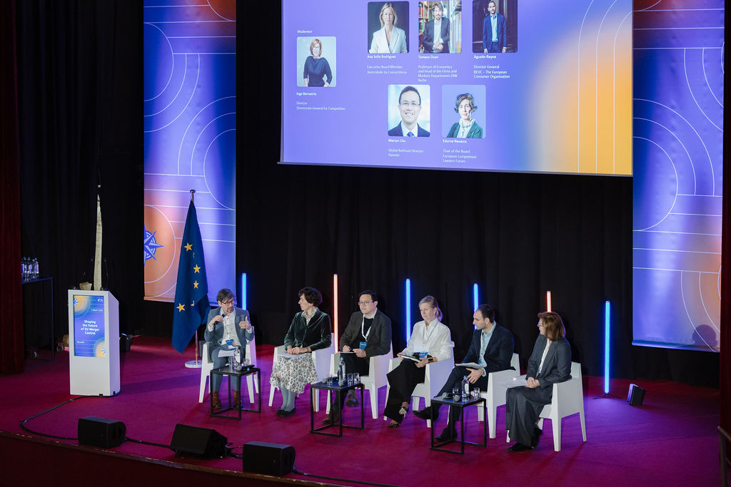 EU_Competition's tweet photo. ✨ Thought-provoking discussions kicked off the Shaping the Future of EU #MergerControl conference 🧭

Experts explored key themes of the review of the Merger Guidelines:
🔹 Productivity &amp; innovation
🔹 Green transition
🔹 Cost of living

For more ⬇️
https://t.co/sf19NYUB91 https://t.co/fnXJDFFGTg