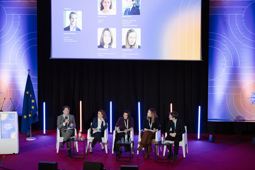 EU_Competition's tweet photo. ✨ Thought-provoking discussions kicked off the Shaping the Future of EU #MergerControl conference 🧭

Experts explored key themes of the review of the Merger Guidelines:
🔹 Productivity &amp; innovation
🔹 Green transition
🔹 Cost of living

For more ⬇️
https://t.co/sf19NYUB91 https://t.co/fnXJDFFGTg