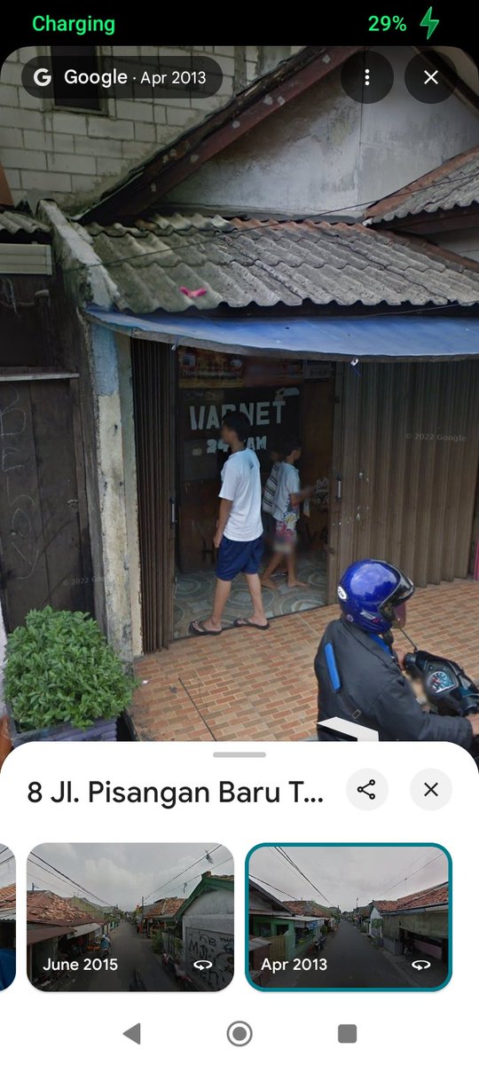 Warnet Amira. Waktu pertama kali buka semua orang main warnet gratis. Warnet pertama gue haha