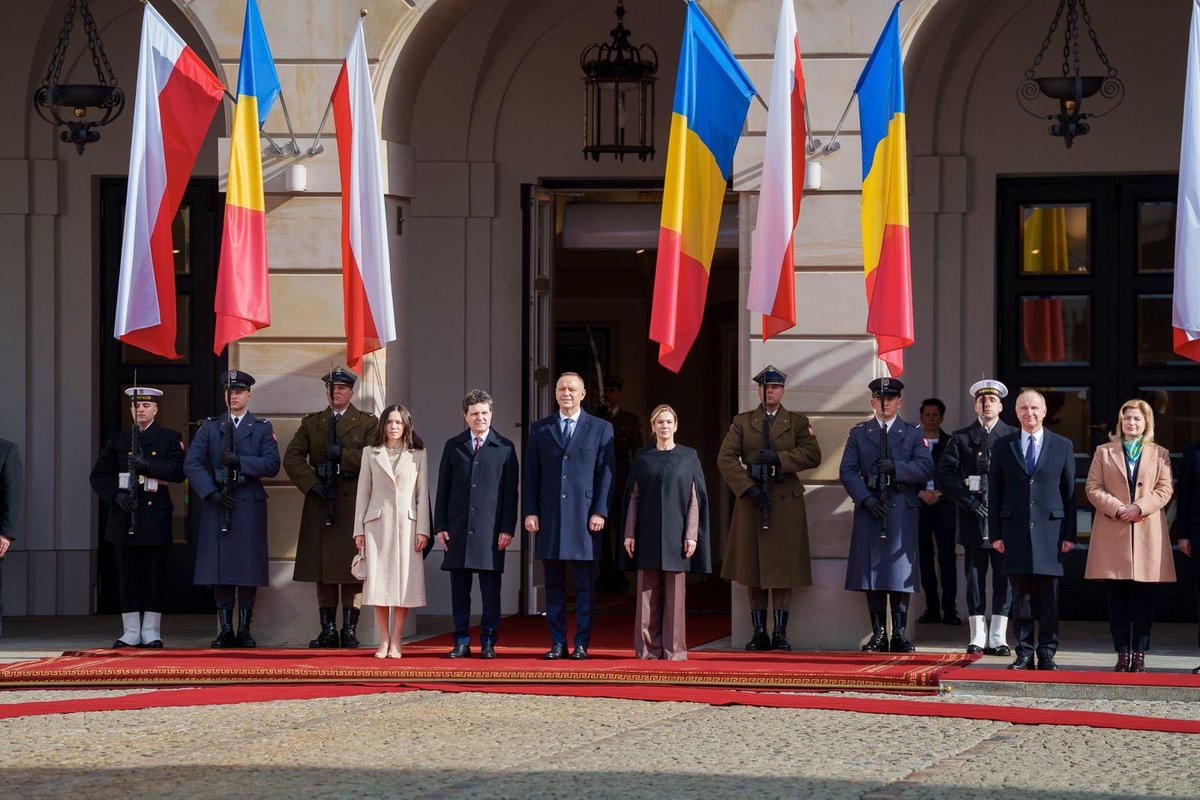 Nicușor Dan tweet media