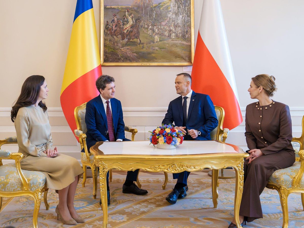 Nicușor Dan tweet media