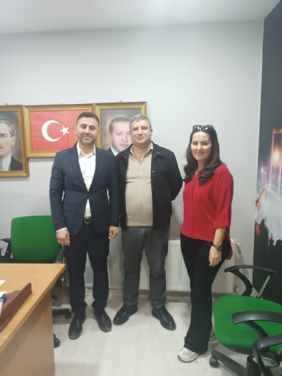 Zeytinburnu ilçe nöbetçimiz yönetim kurulu üyemiz <a href="/MecitDOGAN347/">Mecit Doğan</a> ile  yönetim kurulu üyemiz <a href="/Leylademirbas28/">Leyla DEMİRBAŞ🇹🇷</a> ziyaret ettik..

<a href="/abdullahozdemir/">Abdullah Özdemir</a> 
<a href="/abdullaharidoru/">Abdullah Arıdoru</a> 
<a href="/MustafaY_K/">Mustafa Yalçınkaya 🇹🇷</a> 
<a href="/Bilaluysal1818/">Bilal Uysal</a>