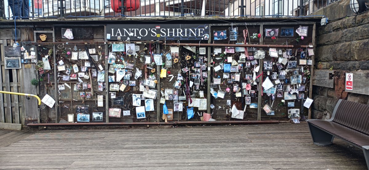 atair77's tweet photo. @wallforianto15 Such a shame! Every time I visited Cardiff I popped down to the shrine to add a little something and it made me so happy to see that the shrine was still so popular. Had some lovely chats there. https://t.co/mNFRvbA2tP
