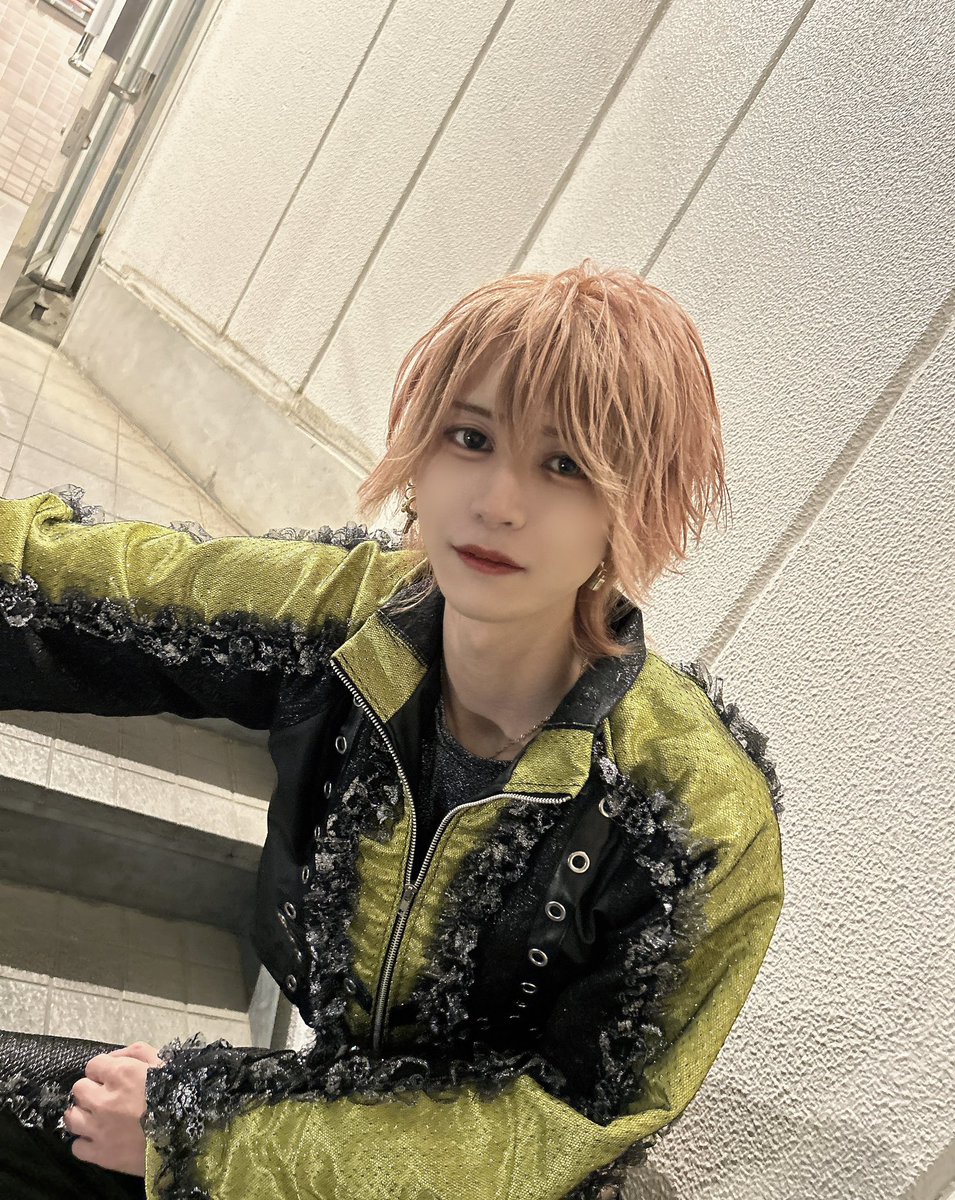 りつ tweet media