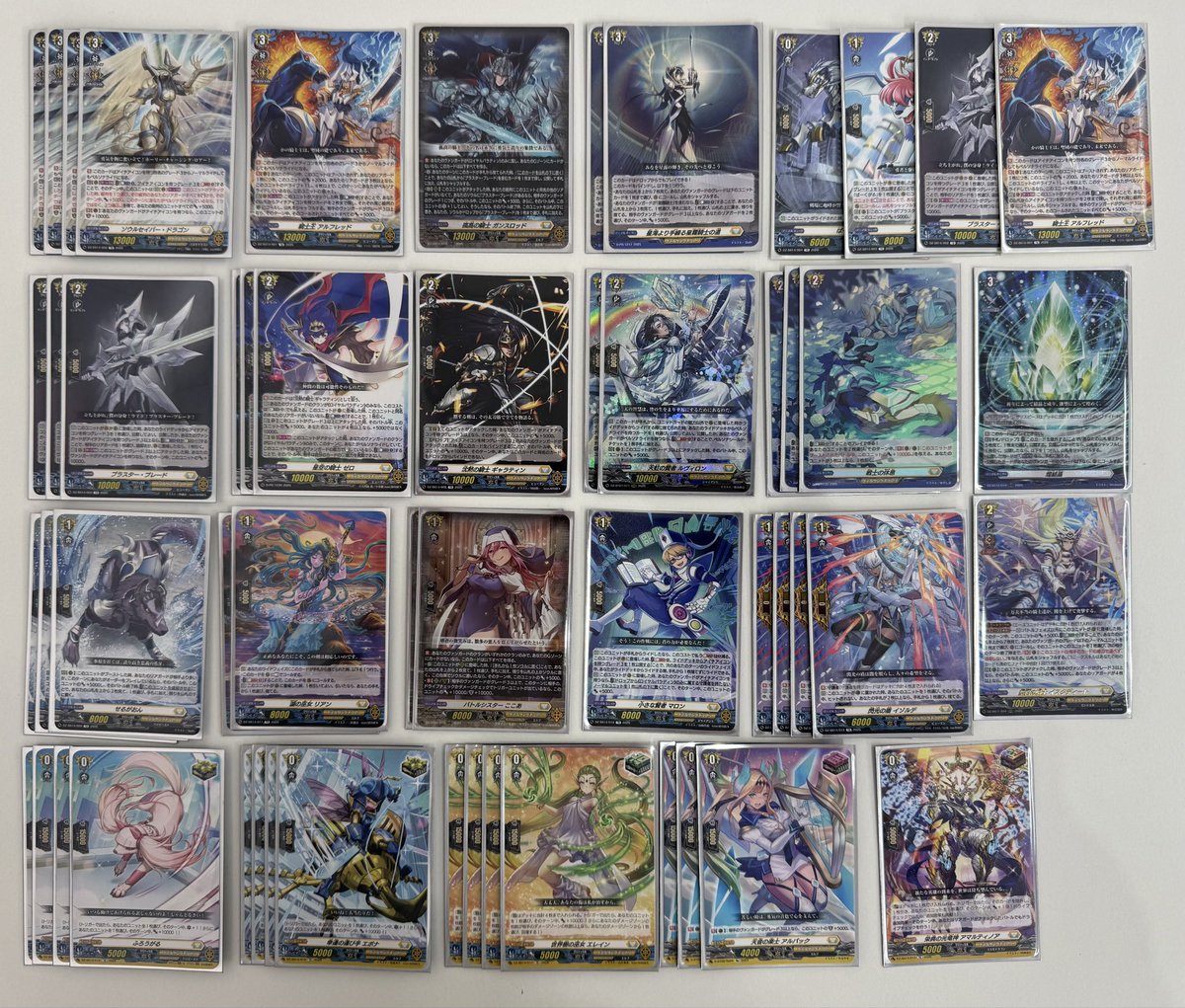 今日配信で使用したアイチのデッキです！ 基本的には走りまくって