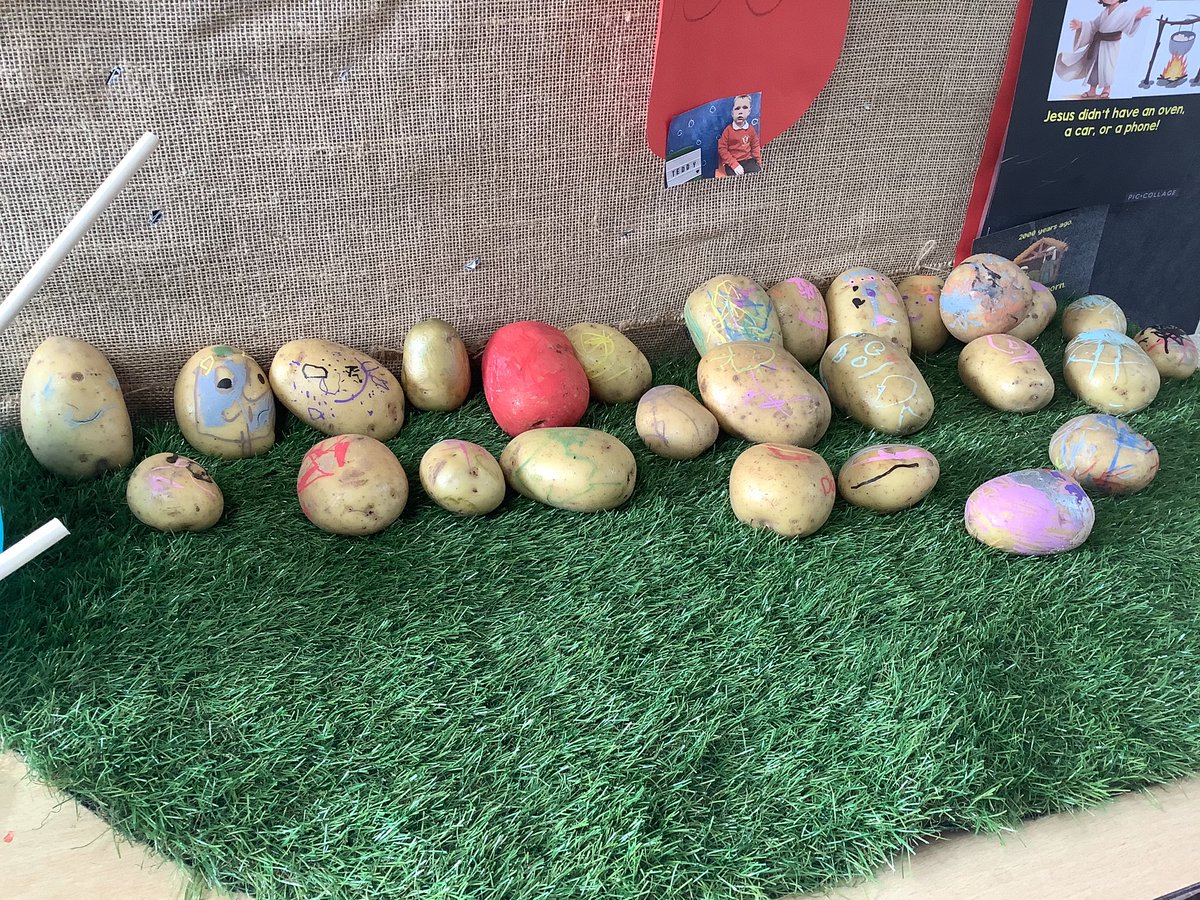 We’ve created Goldilocks and the 3 bears magic potatoes 
🐻 🐻 🐻 👧 

#EYFS
#WorldBookDay 
#EarlyReading