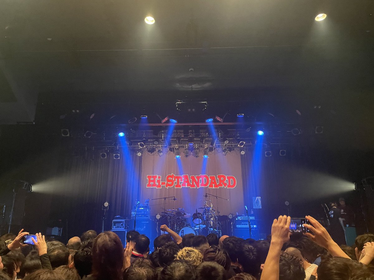 _m_ih's tweet photo. Hi-STANDARD "Screaming Newborn Baby Tour"
名古屋 DIAMOND HALL

名古屋箱ハイスタあまりにも優勝
痙攣、サーフ、流血で三冠王 https://t.co/3QY27RXpLG