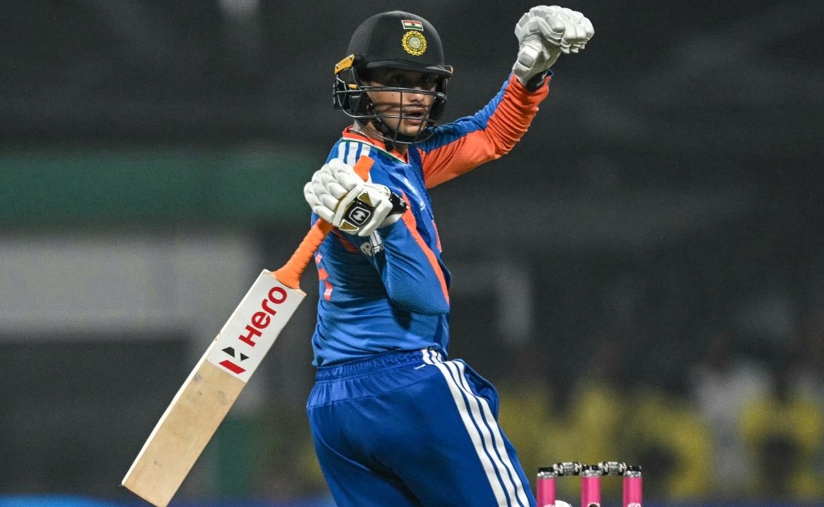 JayShukla08's tweet photo. Consistency matters… and Abhishek Sharma is proving it by consistently giving these short, forgettable innings in the T20 World Cup. Truly remarkable.

#INDvENG #T20WorldCup2026 @IamAbhiSharma4 https://t.co/BG5ykoa8lC