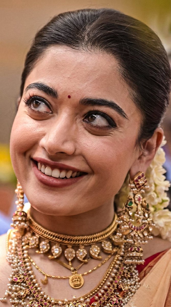 Divya Divya tweet media