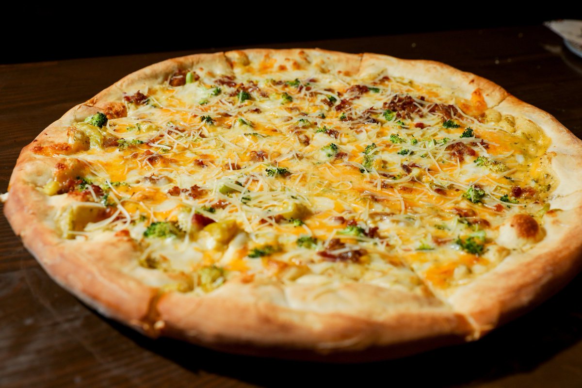 Village Idiot Pizza tweet media