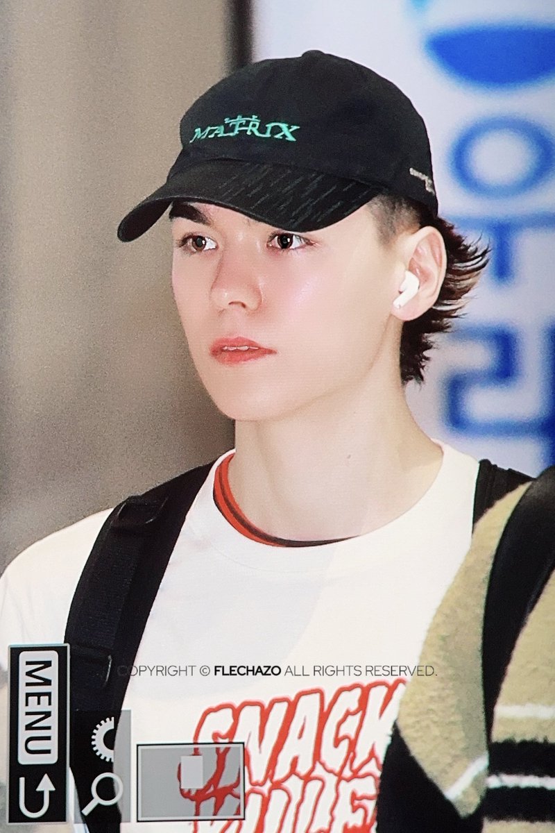 Flechazo_0218's tweet photo. 260305 ICN 출국

#버논 #최한솔 #VERNON #バーノン
#세븐틴 #SEVENTEEN https://t.co/pw3QTJSjCG
