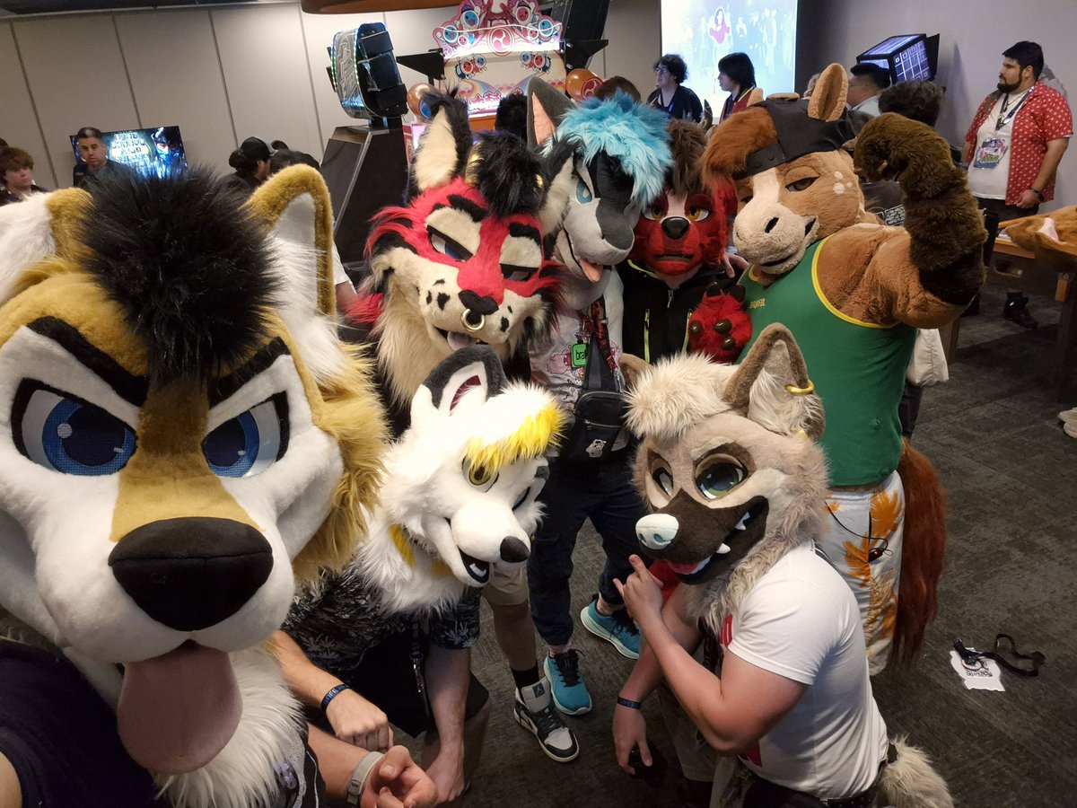 Johnny Rock Horse tweet media