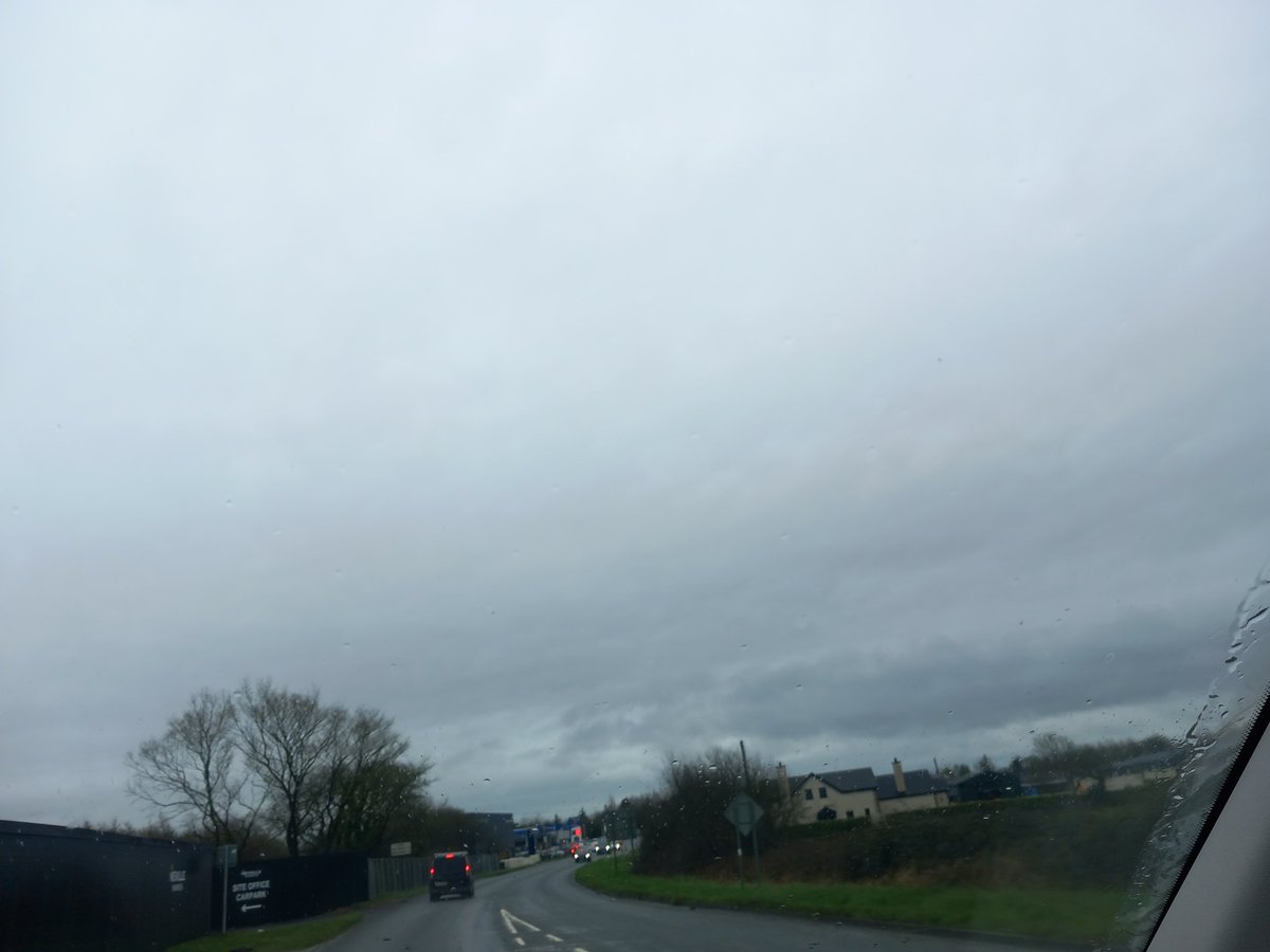 djtgoodie's tweet photo. Today's #RAIN across Ireland is brought to you by #HAARP & @DARPA ....
#WeatherModification #Geoengineering #FakeClouds #SprayedLikeBugs #PoisonousChemicalRain https://t.co/A8S60koNrE