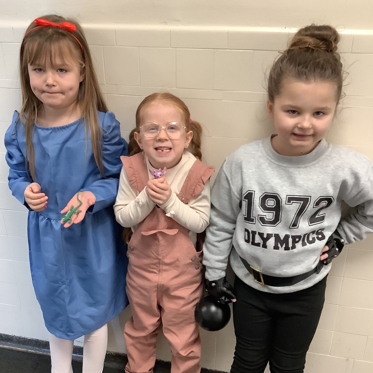 Three Lane Ends Academy tweet media