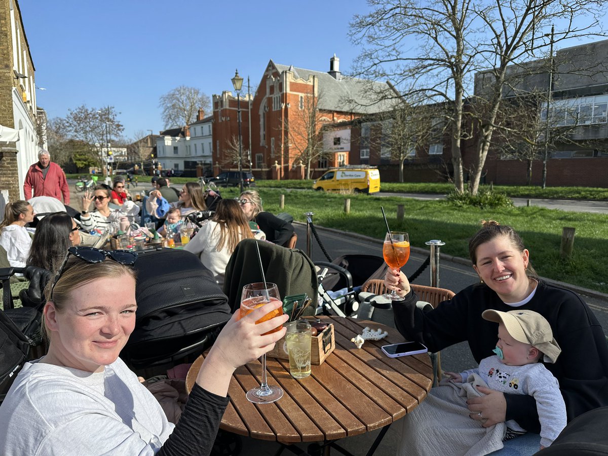 The Hand in Hand tweet media