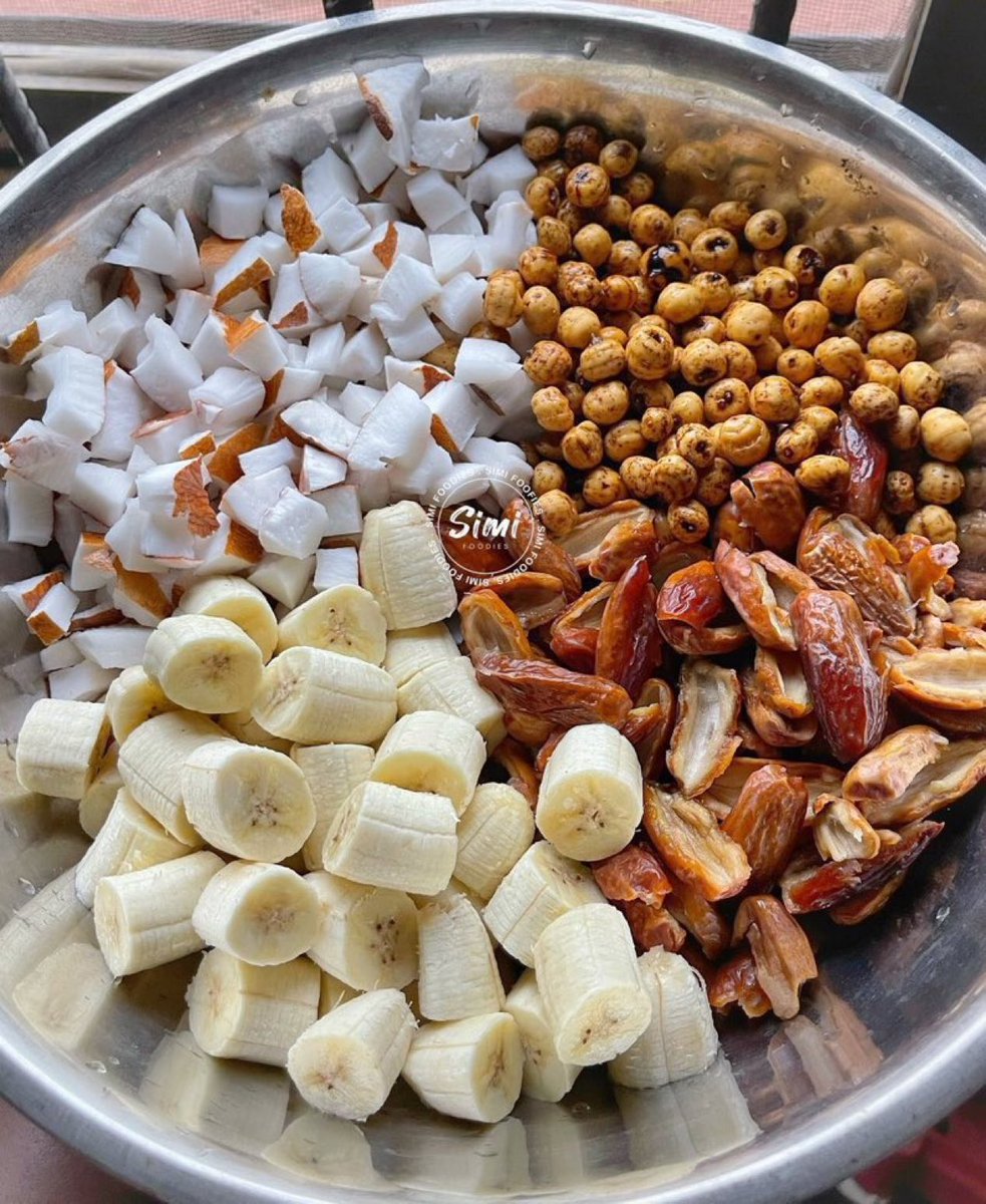 Efya_Seedorfina❄️💧 tweet media