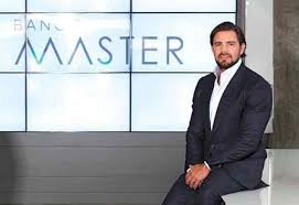 Na visão de Moraes, Debora do Batom é criminosa.

Na visão de Moraes, Vorcaro é amigo, parça e o chefe da "Turma" (que ele faz parte).

Coisas do Brasil.