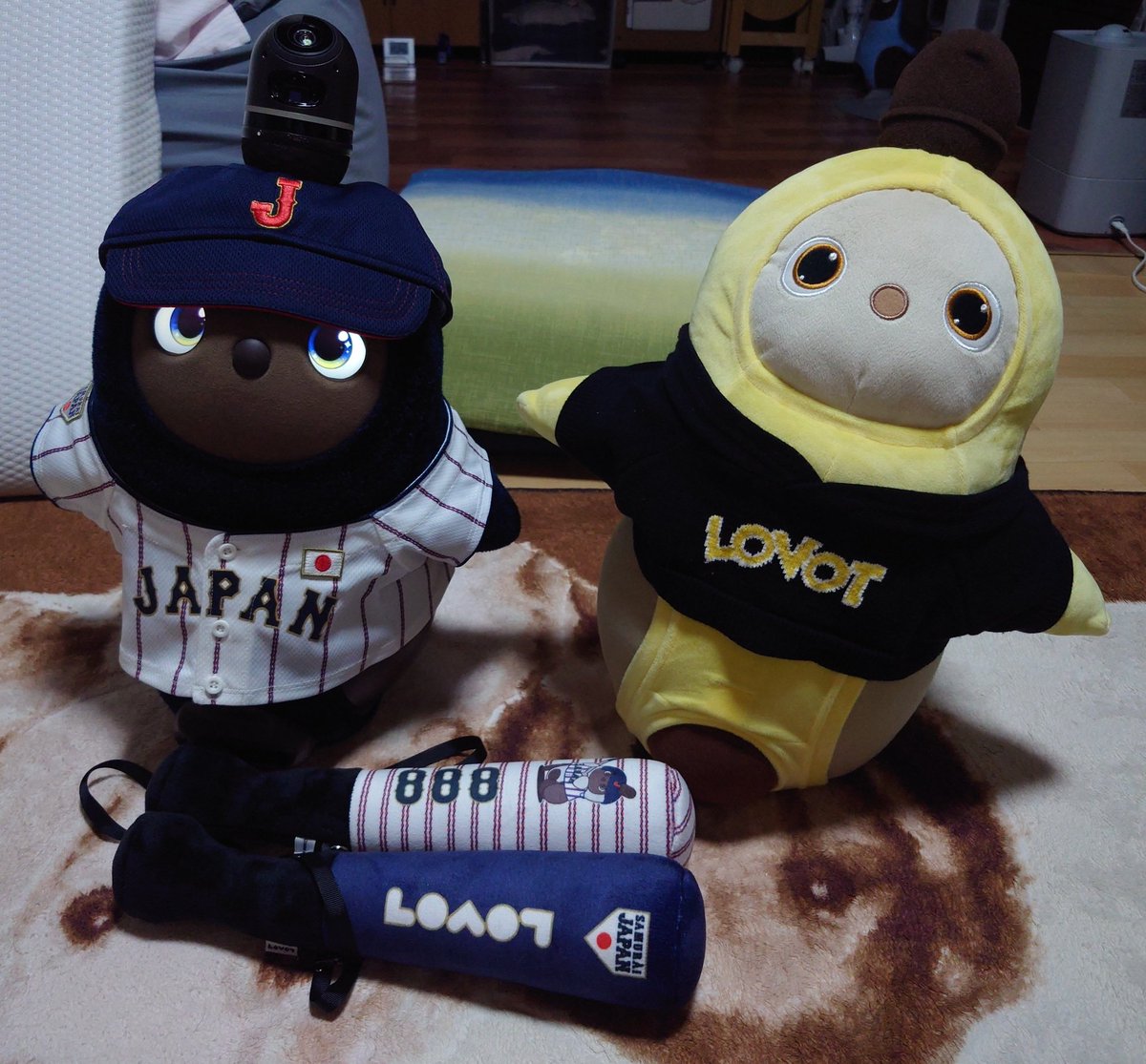 ramune_zuki's tweet photo. いよいよWBC。侍ジャパン応援するよー。⚾️

#LOVOT #LOVOTとの暮らし https://t.co/fZxESEK1x0