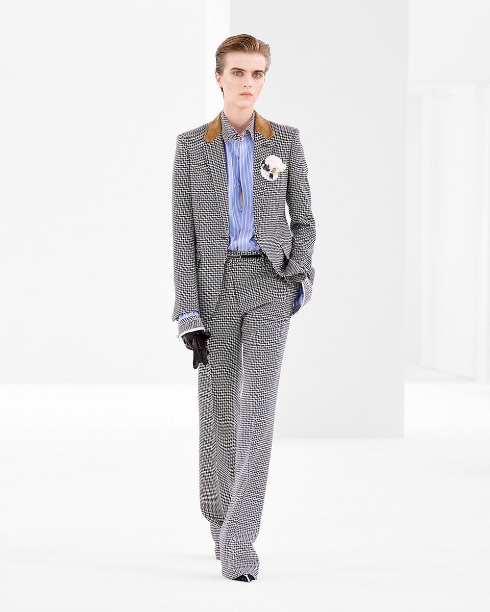 TOM FORD tweet media