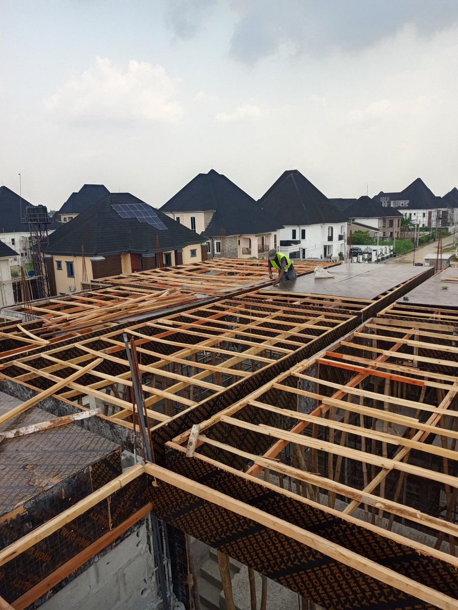 IyelolaIge's tweet photo. I went to my building site today feeling strong and confident.

I left humbled. 😂

Got there and saw only one carpenter working. So I asked, Where's the other guy?

He shook his head slowly.
"Engineer, he disappointed me."

I looked around and said, "Alright, let's do a small exercise. Let me help you lift some materials upstairs."

The man immediately started laughing.
"Ahh Engineer noooo… you no go fit o."

But I was feeling strong. I told him, "I just want to exercise. I do it once in a while."

My mutuals… I should have listened to this man.

I didn't even last 20 minutes.

I'm currently sweating like a Christmas goat. 😭 My whole body is hurting. My palm has already peeled.

And this man is still going. Like nothing happened.

These workers are genuinely trying.

The kind of work they do every single day… honestly, sometimes I feel like we're not even paying them enough.