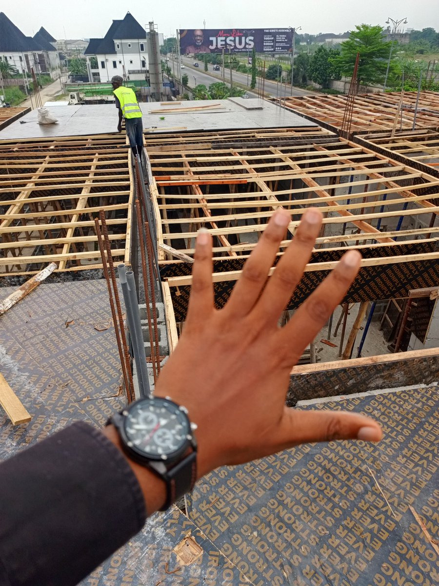 IyelolaIge's tweet photo. I went to my building site today feeling strong and confident.

I left humbled. 😂

Got there and saw only one carpenter working. So I asked, Where's the other guy?

He shook his head slowly.
"Engineer, he disappointed me."

I looked around and said, "Alright, let's do a small exercise. Let me help you lift some materials upstairs."

The man immediately started laughing.
"Ahh Engineer noooo… you no go fit o."

But I was feeling strong. I told him, "I just want to exercise. I do it once in a while."

My mutuals… I should have listened to this man.

I didn't even last 20 minutes.

I'm currently sweating like a Christmas goat. 😭 My whole body is hurting. My palm has already peeled.

And this man is still going. Like nothing happened.

These workers are genuinely trying.

The kind of work they do every single day… honestly, sometimes I feel like we're not even paying them enough.
