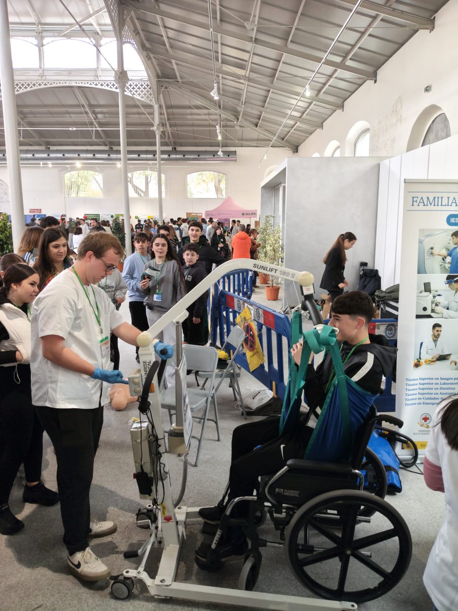 IES ESTUARIA HUELVA tweet media