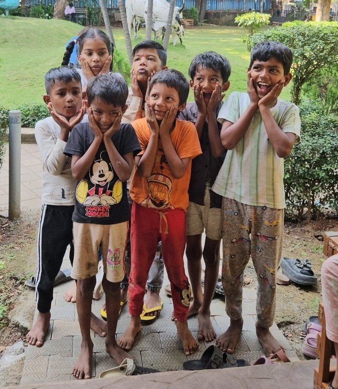 ConnectforCf's tweet image. The kids remembered her from last time.
Not her name.
But her face.

That recognition stayed with her all the way home.

#VOLUNTEERING #CONNECTFOR #WEEKENDACTIVITY